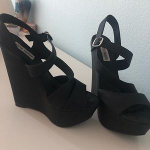 Steve Madden 5 inch black heels